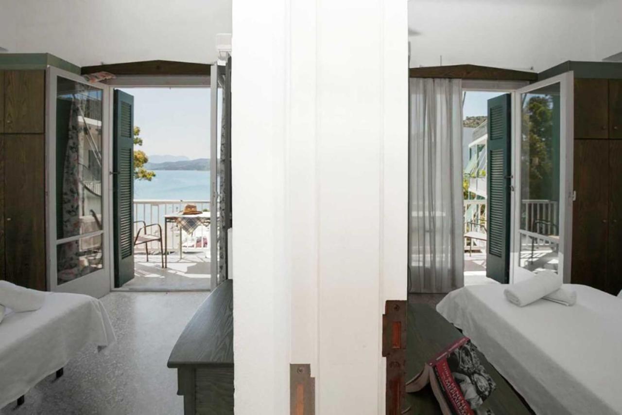 Ancora Hotel Poros Town Dış mekan fotoğraf